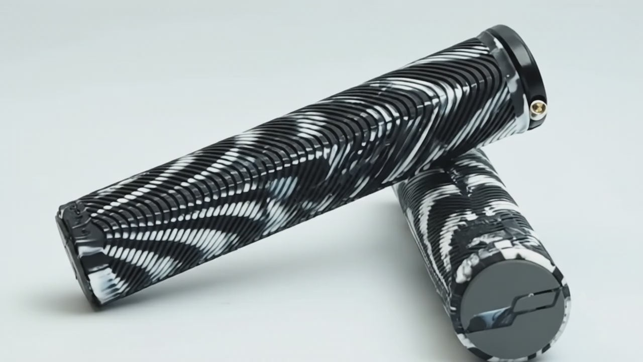 Crue Pedal | Titanium Spindle Flat Pedals